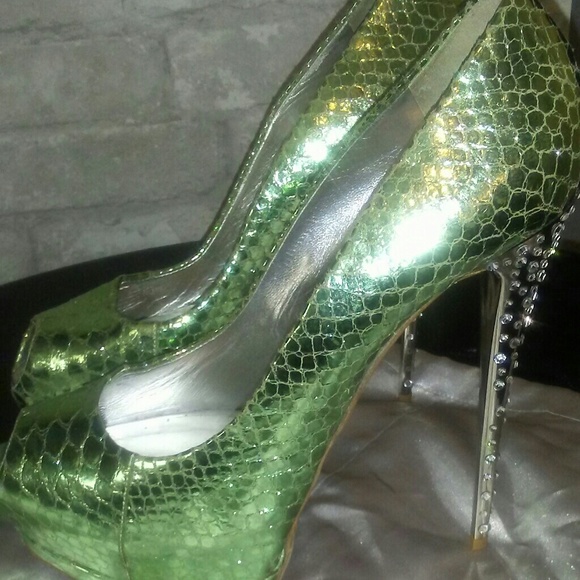 Giuseppe Zanotti Shoes - Too high for me.